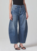 Load image into Gallery viewer, Horseshoe Jean Magnolia-Jeans-Citizens Of Humanity-AKAT studio
